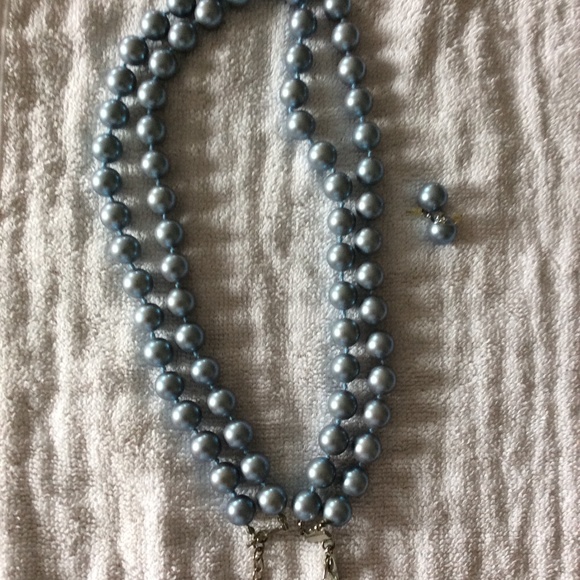 STRAND OF 2 BLUE PEARLS WITH MATCHING EARRINGS - Picture 2 of 7